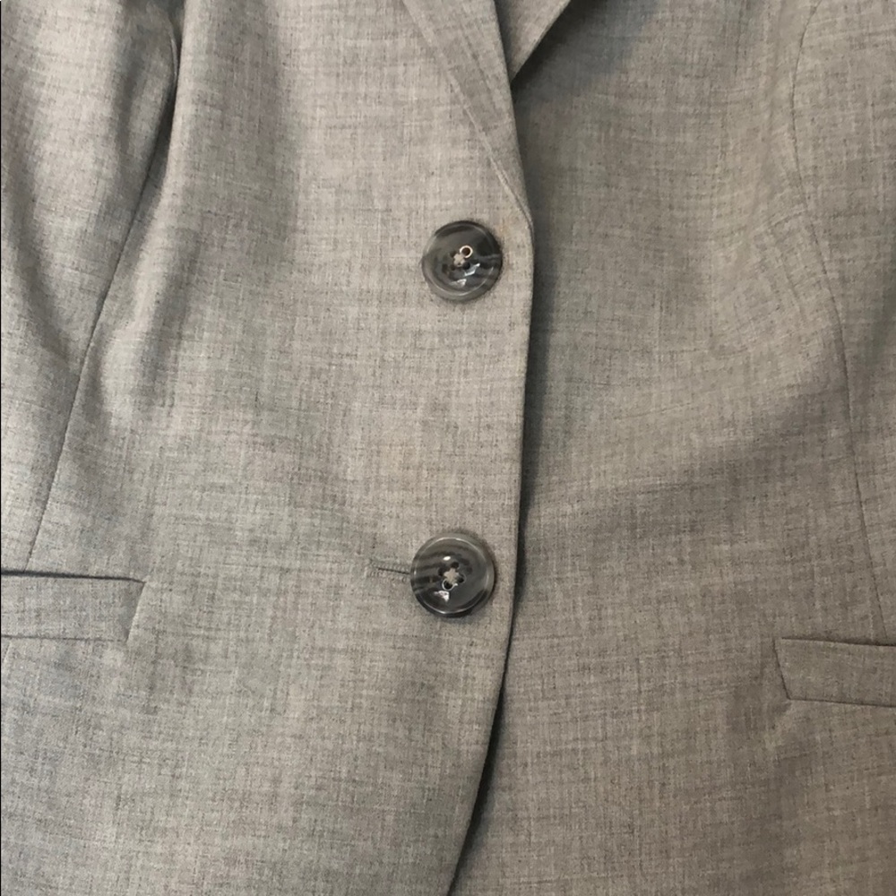 Light grey 2 button blazer - Picture 3 of 5